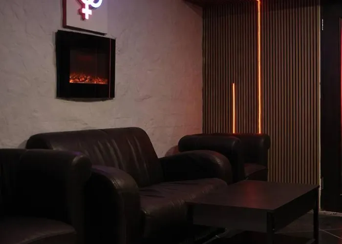 Romantic Mini-hotel & Photo Space In The Heart Of * Lvov