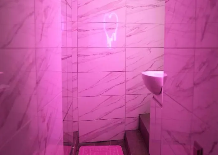 Romantic Mini-hotel & Photo Space In The Heart Of * リヴィウ