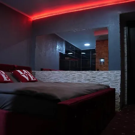 Romantic Mini-hotel & Photo Space In The Heart Of * Lviv
