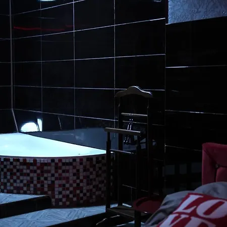 Appartement Romantic Mini-hotel & Photo Space In The Heart Of *