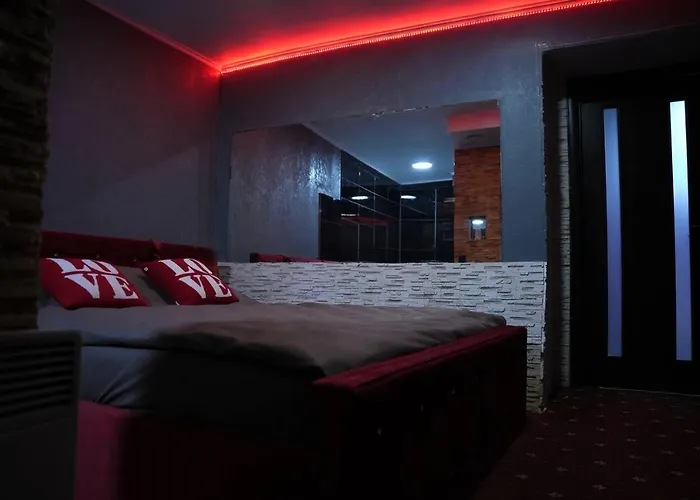 Romantic Mini-hotel & Photo Space In The Heart Of * Lviv